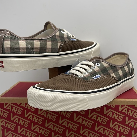 Authentic 44 D
Anaheim Factory 0g Cord/Pewter
VN000581NU Sneakers - Picture 8 of 16